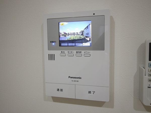 稲城市百村のアパート