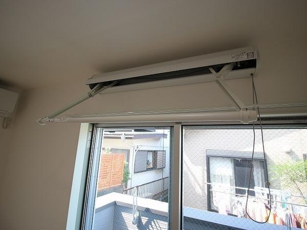 稲城市百村のアパート