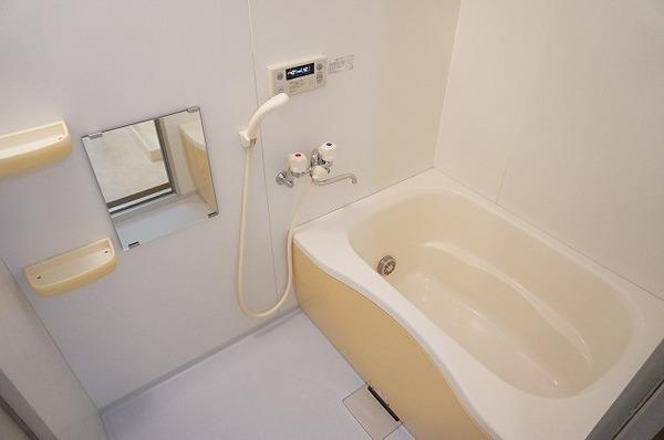 稲城市東長沼のマンション