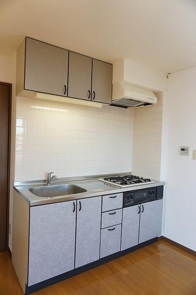 稲城市東長沼のマンション
