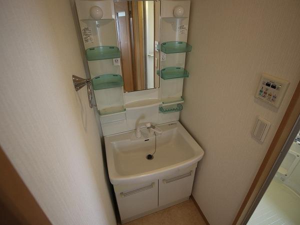 稲城市大丸のマンション