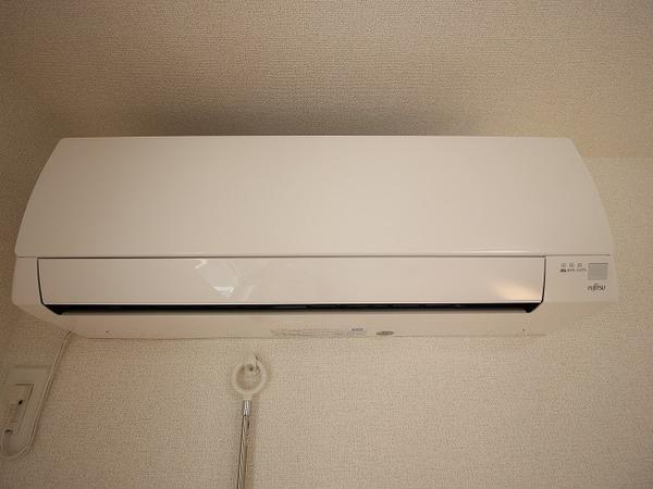 稲城市百村のアパート