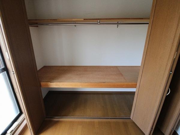 稲城市矢野口のテラスハウス