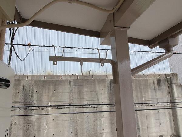 稲城市東長沼のアパート