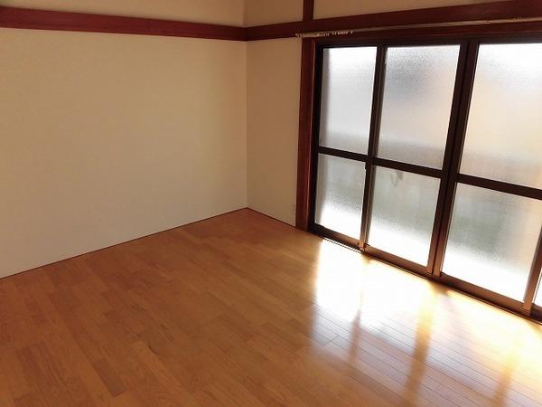 稲城市矢野口のアパート