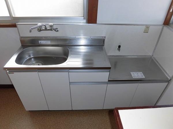 稲城市矢野口のアパート