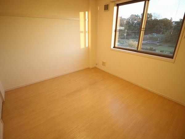 稲城市坂浜のマンション