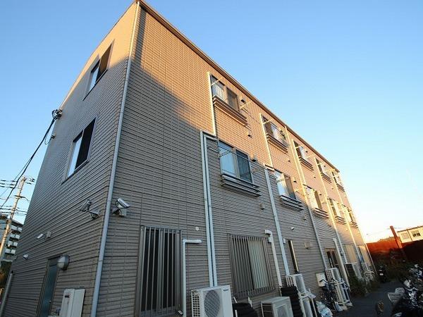 稲城市坂浜のマンション