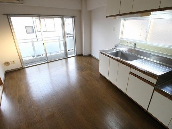 川崎市多摩区菅馬場２丁目のマンション