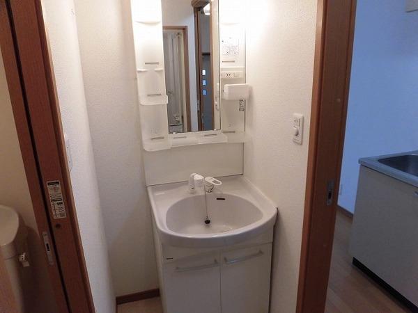 稲城市矢野口のアパート