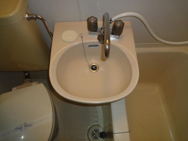 小平市小川東町１丁目のマンション