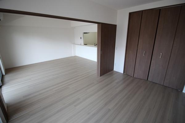 稲城市押立のマンション