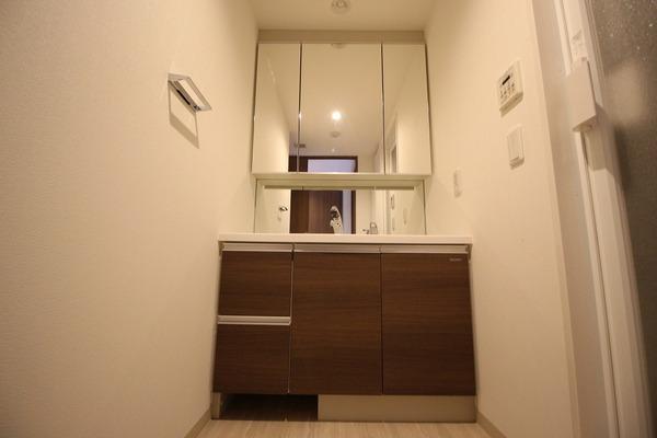 稲城市押立のマンション