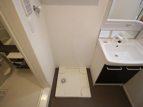 稲城市大丸のアパート