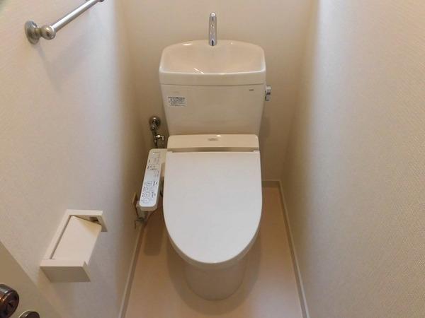 稲城市東長沼の貸家