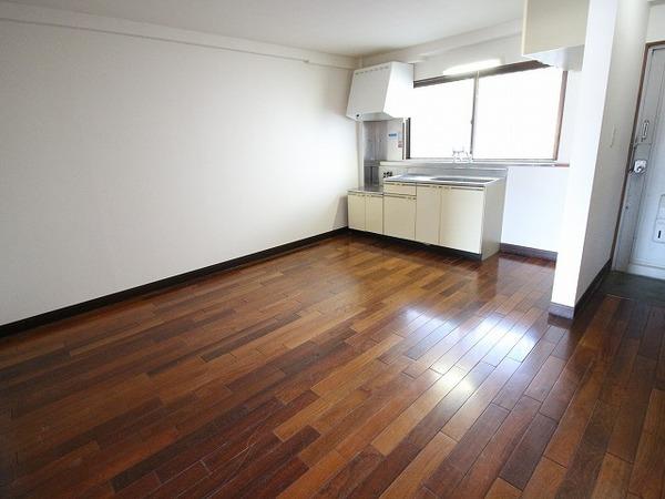 稲城市押立のマンション