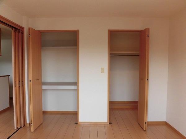 稲城市百村のマンション
