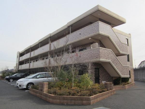 パイン・ヒルズ弐番館