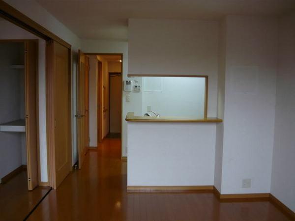 パイン・ヒルズ弐番館