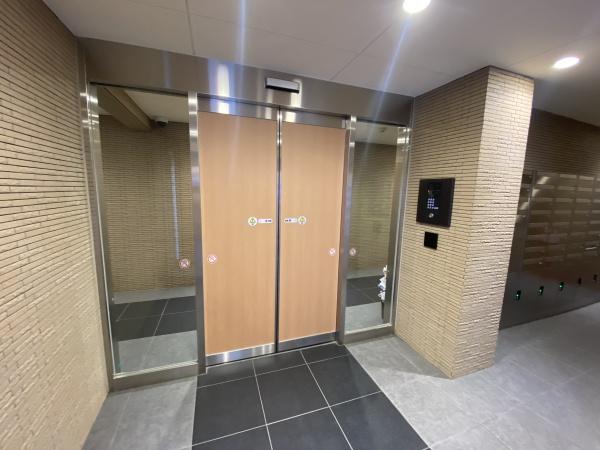 稲城市東長沼のマンション