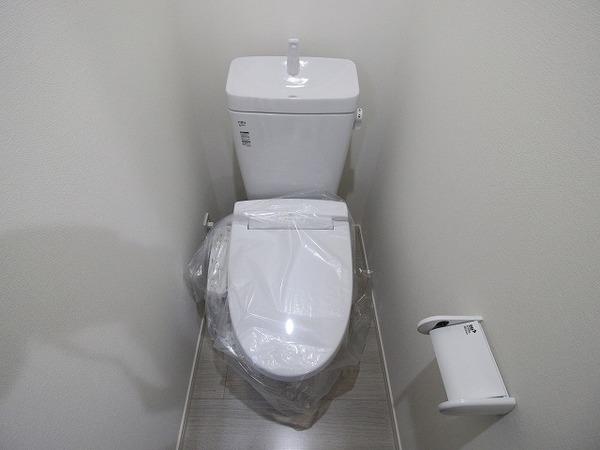 稲城市東長沼のアパート