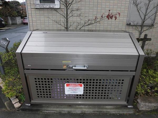 クレセントハウスＣ