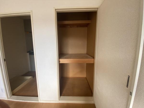 稲城市百村のアパート