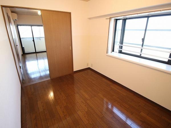 川崎市多摩区菅１丁目のマンション