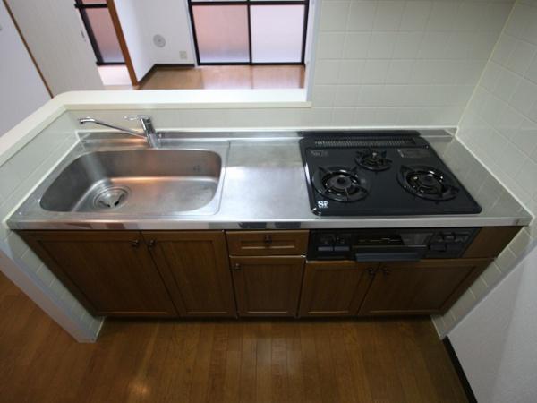 稲城市東長沼のマンション