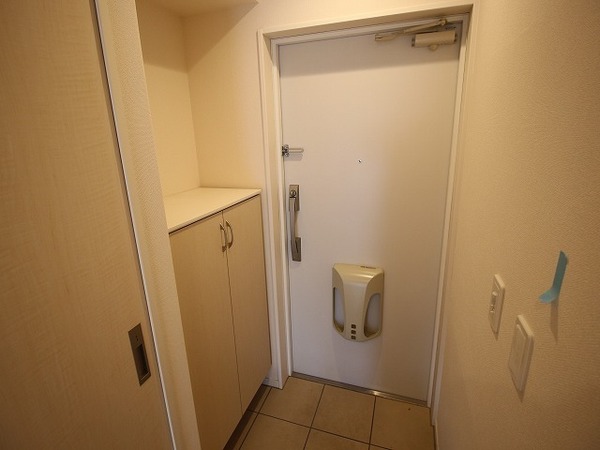 稲城市東長沼のマンション