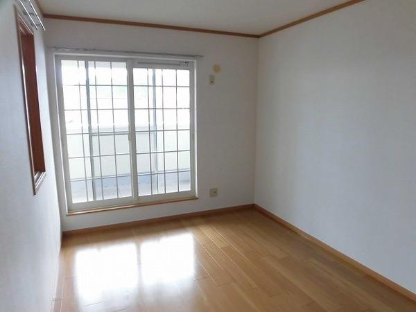稲城市矢野口のアパート