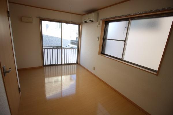 川崎市多摩区菅１丁目のアパート