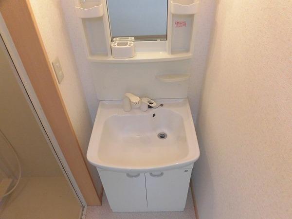 川崎市多摩区菅１丁目のアパート