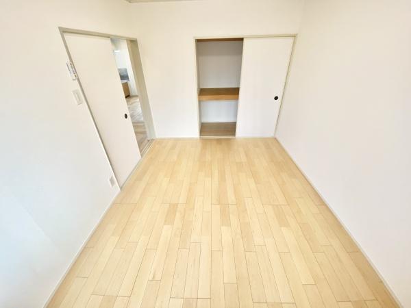 稲城市大丸のアパート