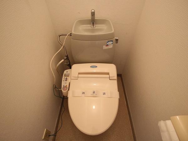 稲城市押立のアパート