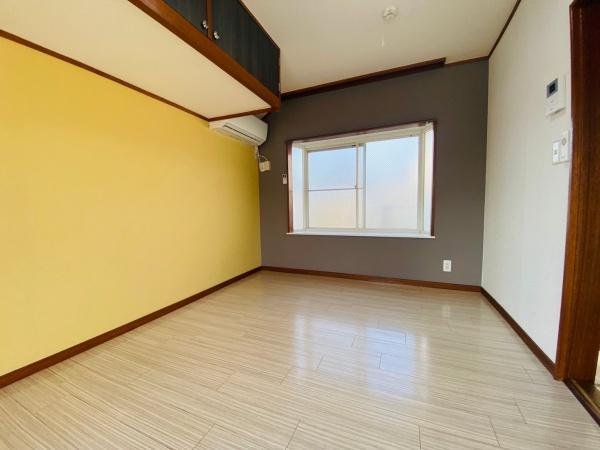 稲城市矢野口のアパート(洋室)