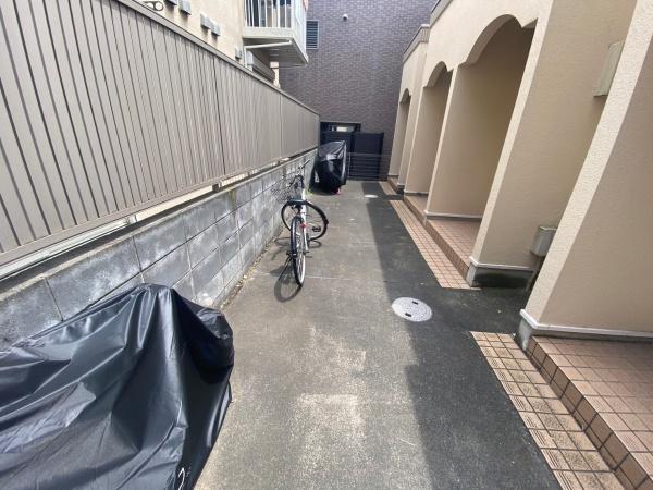 稲城市大丸のアパート