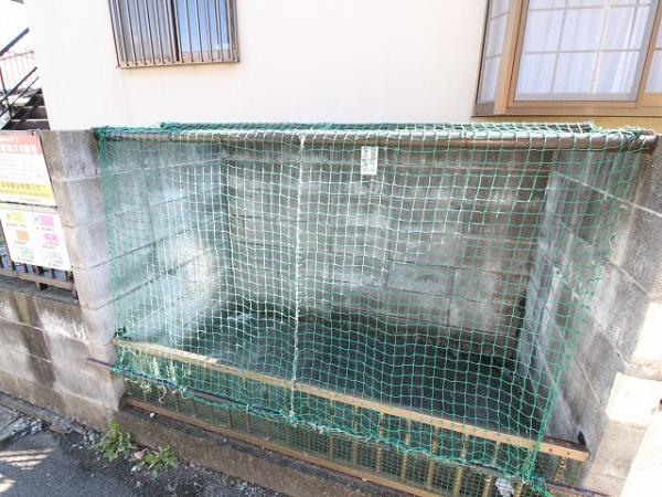 稲城市東長沼のアパート