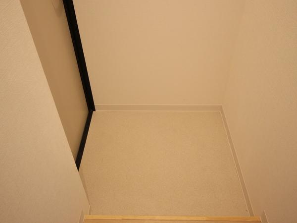 稲城市大丸のアパート