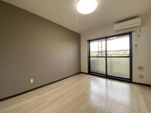 稲城市東長沼のマンション