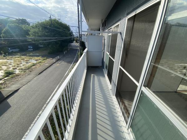 稲城市東長沼のアパート