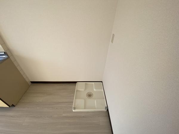 稲城市東長沼のアパート