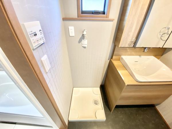 稲城市東長沼の貸家