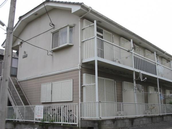 稲城市東長沼のアパート