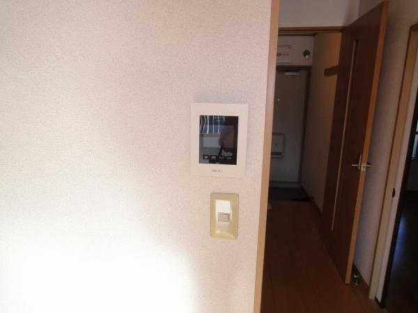 稲城市東長沼のマンション