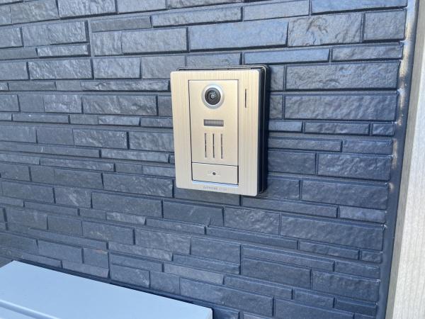 稲城市東長沼の貸家