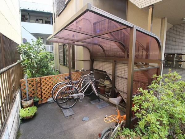 稲城市百村のマンション