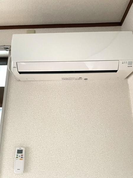 稲城市東長沼のアパート