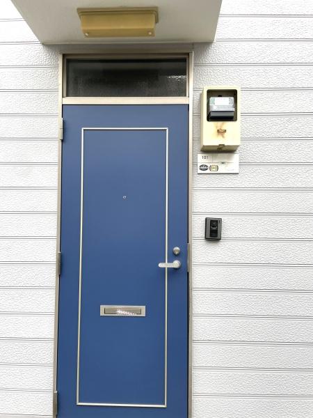 稲城市東長沼のアパート