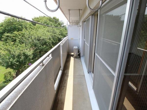 稲城市東長沼のマンション
